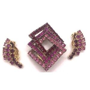 Vintage Shades Of Pink&Red Rhinestone Brooch And Clip Back Earrings